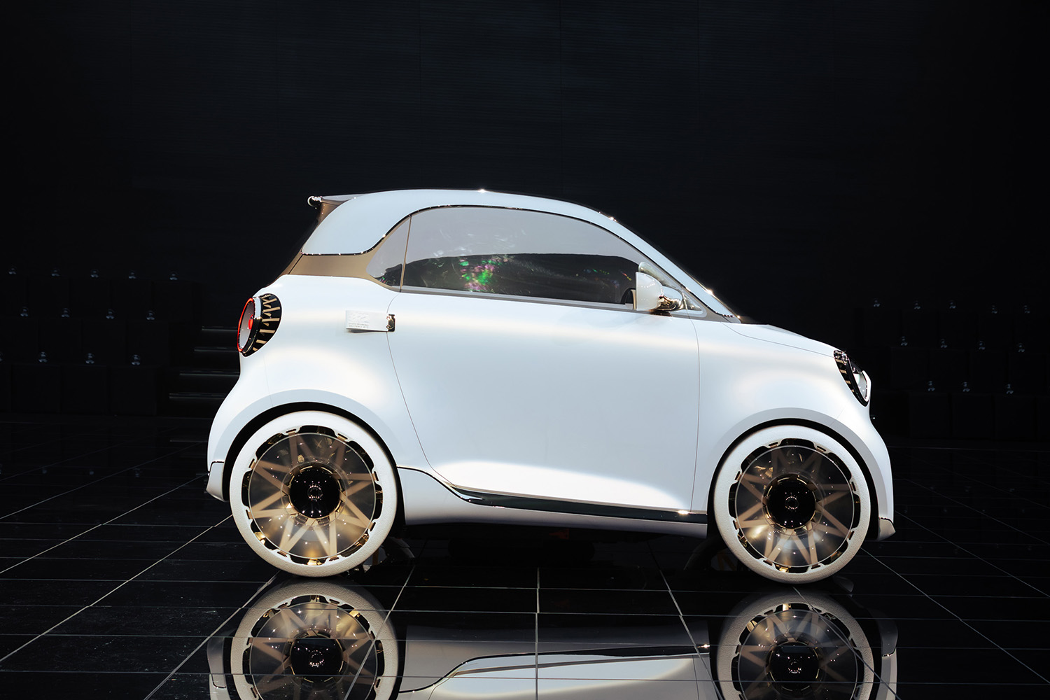 スマート・コンセプト#2のサイドビュー