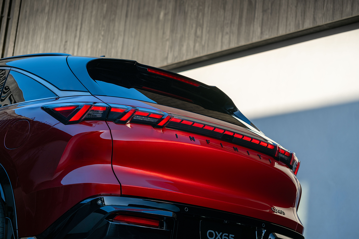 インフィニティが新型SUV「QX65」で本物の金を用いた新色を採用 〜 画像2