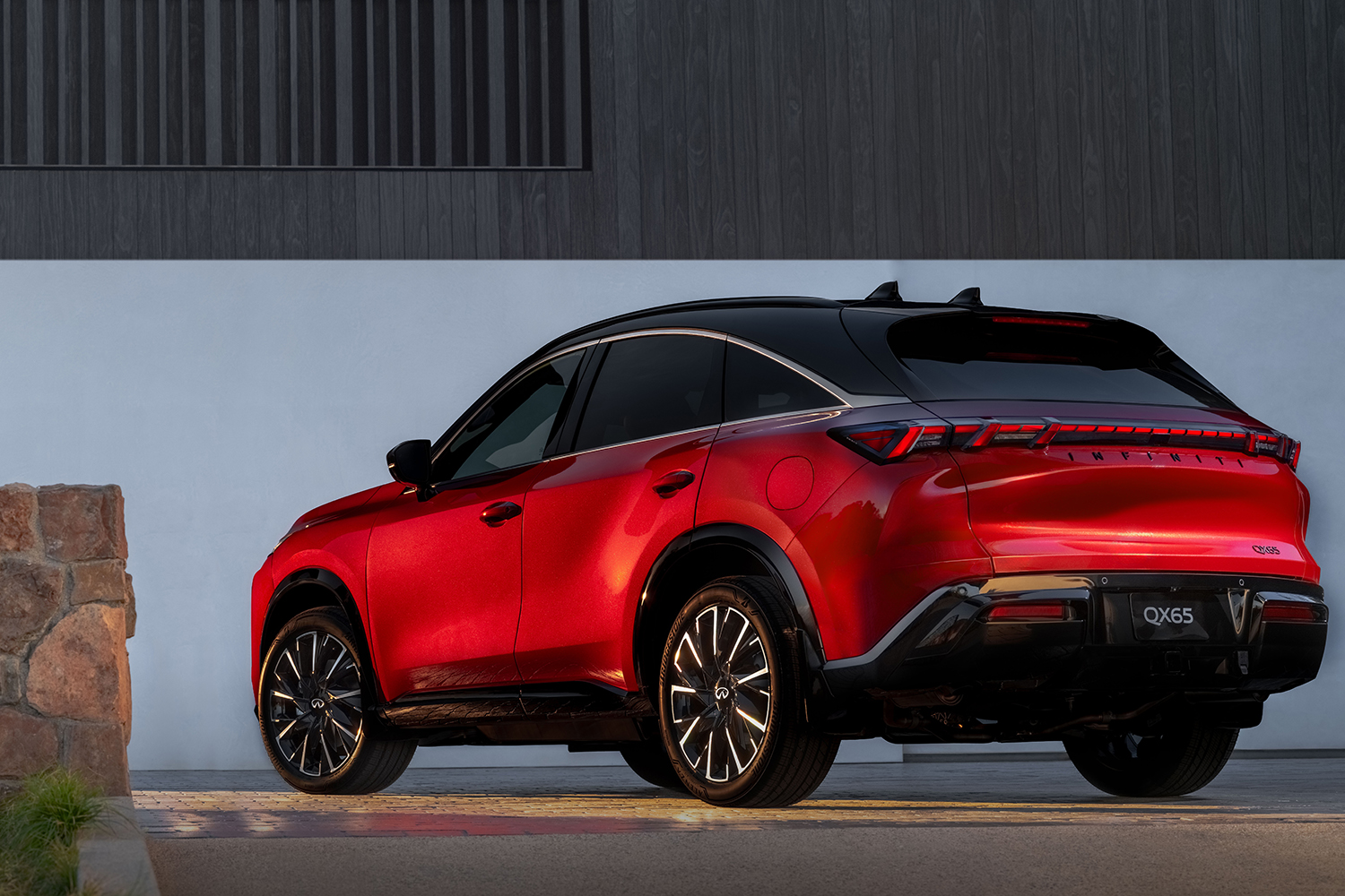 インフィニティが新型SUV「QX65」で本物の金を用いた新色を採用 〜 画像5