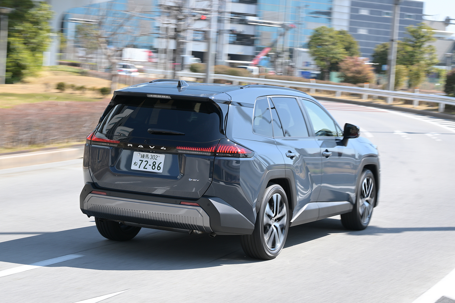 新型トヨタRAV4に中谷明彦が試乗 〜 画像6