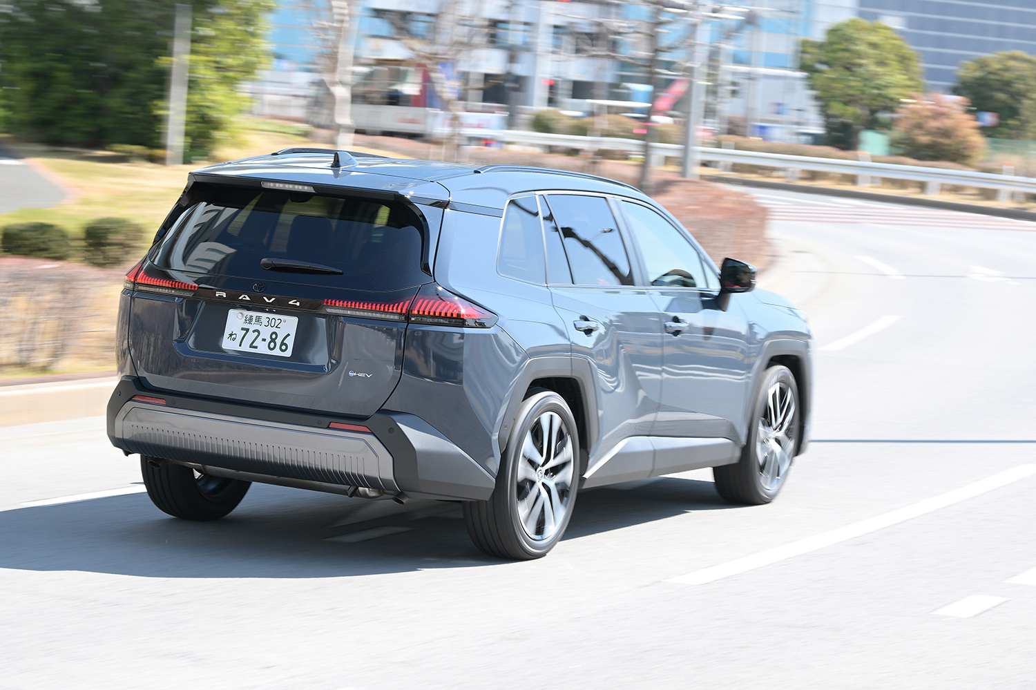 新型トヨタRAV4に中谷明彦が試乗 〜 画像10