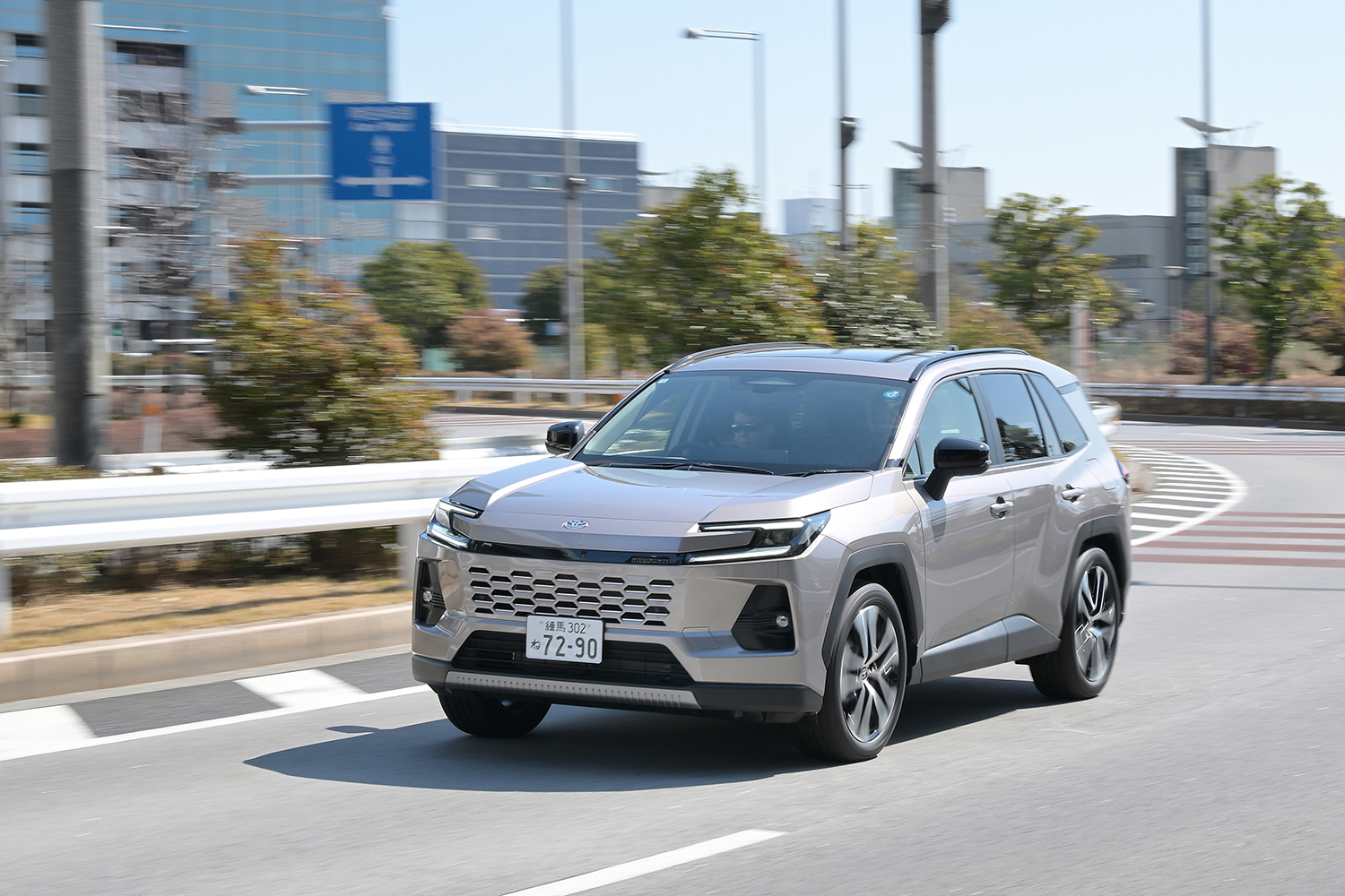 新型トヨタRAV4に中谷明彦が試乗 〜 画像13