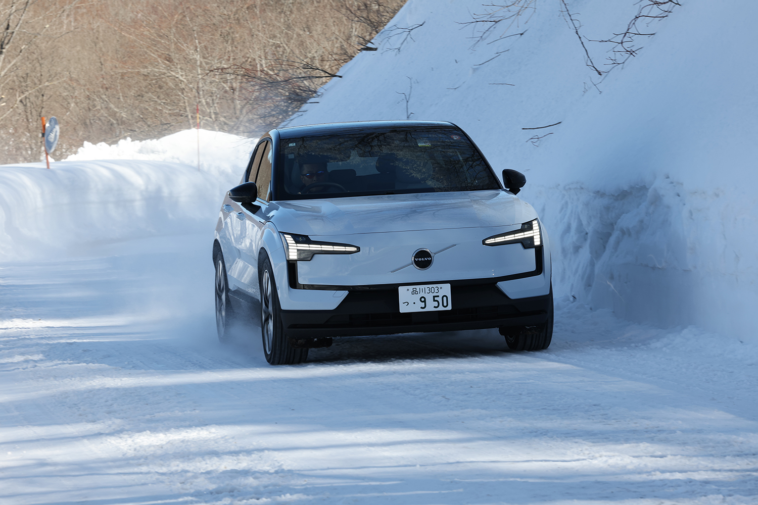 ボルボEX30のツインモーター4WDモデルの雪上性能を検証 〜 画像3