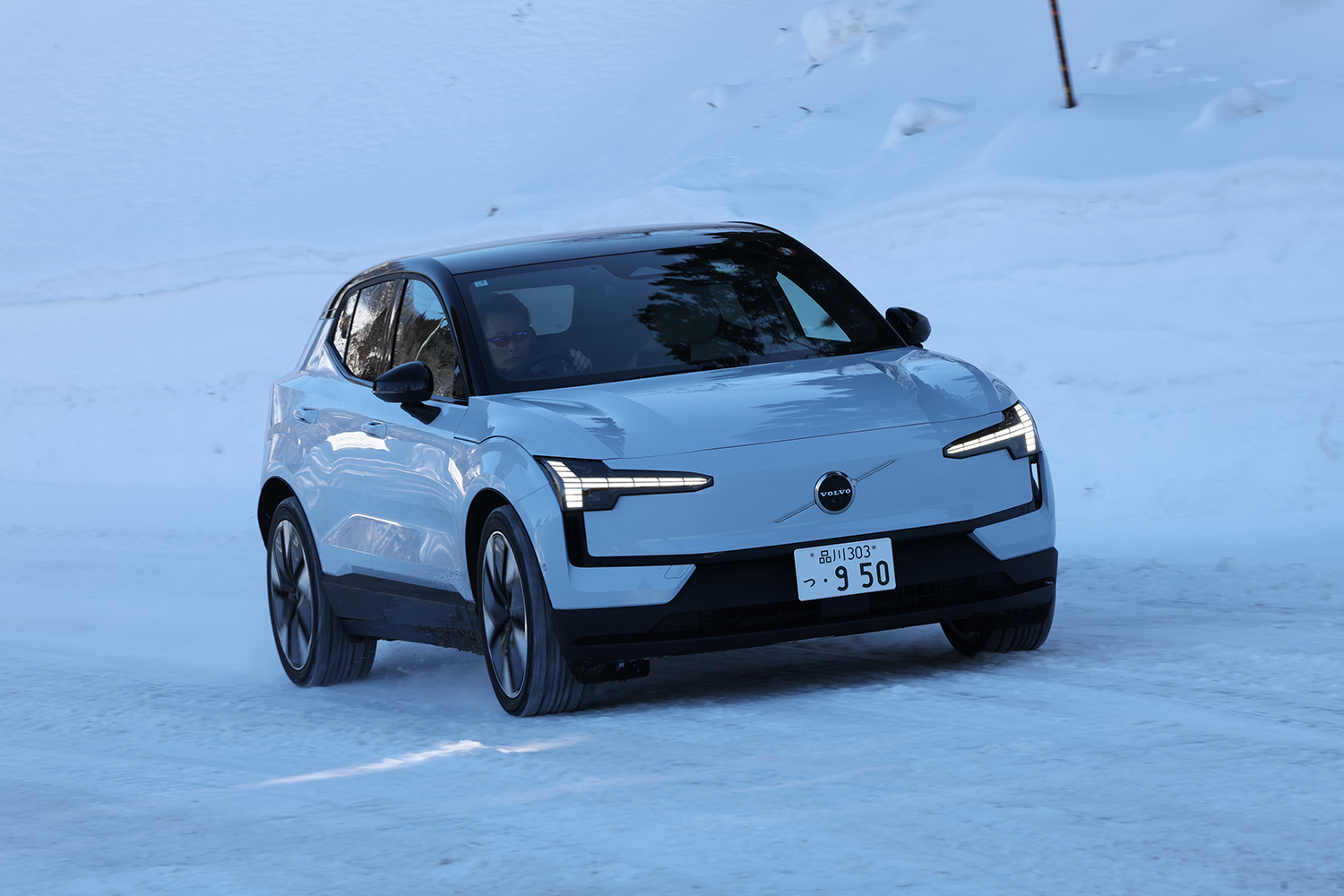 ボルボEX30のツインモーター4WDモデルの雪上性能を検証 〜 画像5