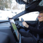 【画像】【試乗】エンジンじゃ出せない「緻密な加減速」を見事に実現！　EX30ツインモーターの実力が雪上で明らかに 〜 画像7