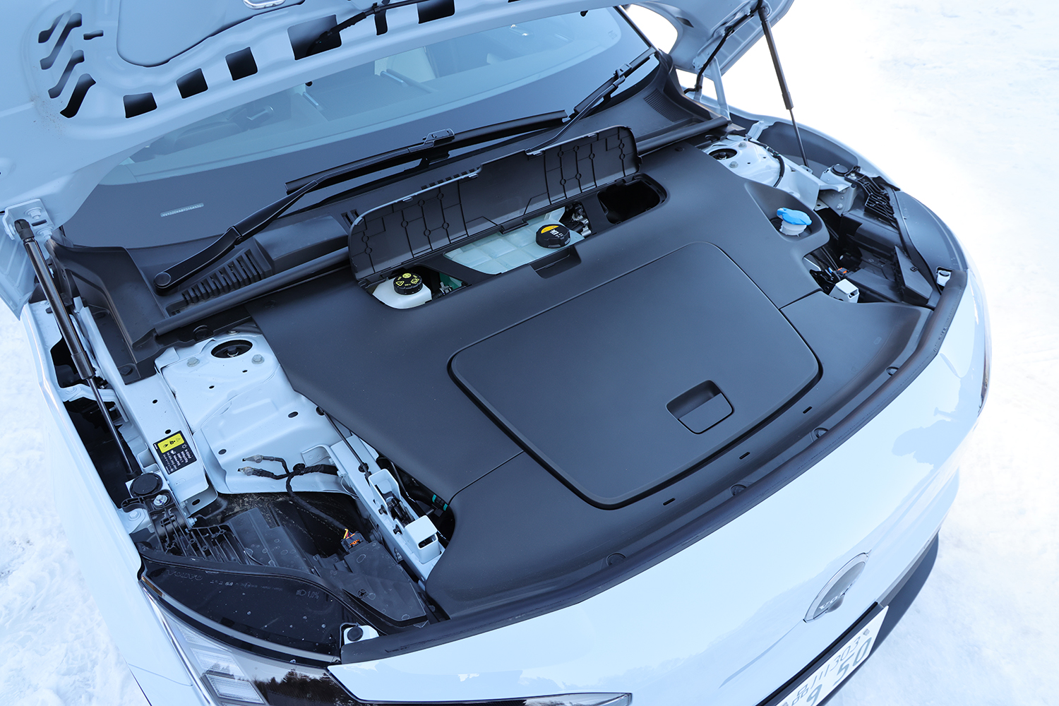 ボルボEX30のツインモーター4WDモデルの雪上性能を検証 〜 画像24