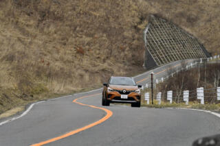 なぜワインディングロードは曲がりくねっているのか