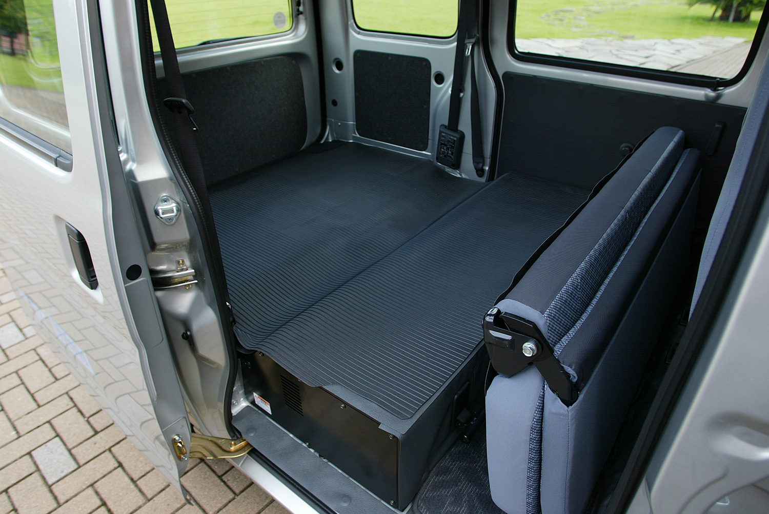 軽商用車初の市販ハイブリッドカー「ダイハツ・ハイゼットカーゴ ハイブリッド」 〜 画像5