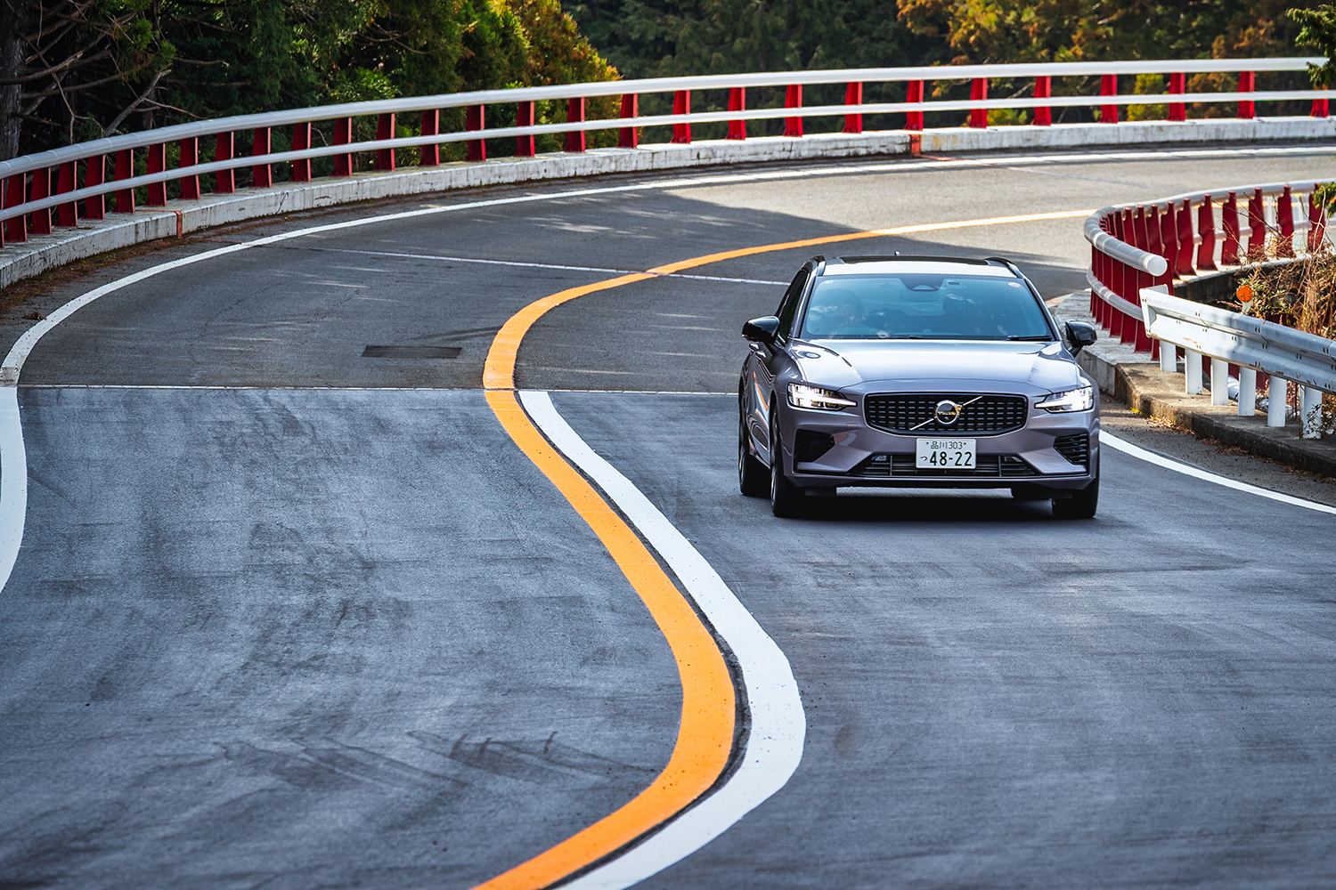 ボルボV60とXC60を比較試乗 〜 画像25