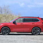 【画像】【試乗】高速はドッシリ……でもコーナリングは一体感アリ！　待ちに待った新型ホンダCR-Vは走りも使い勝手も納得の完成度!! 〜 画像35