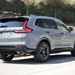 【画像】【試乗】高速はドッシリ……でもコーナリングは一体感アリ！　待ちに待った新型ホンダCR-Vは走りも使い勝手も納得の完成度!! 〜 画像25