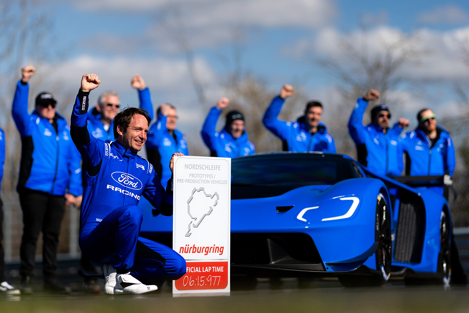 フォードGT Mk IVがニュル北コースで歴史的タイムを記録