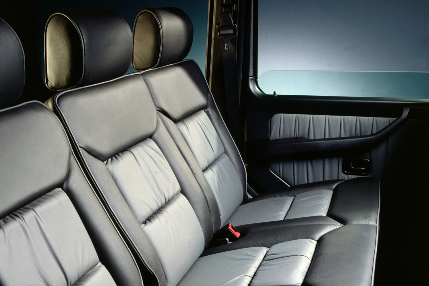 本格オフローダーのGクラスが大人気ラグジュアリーSUVになったきっかけ「500GE」 〜 画像6