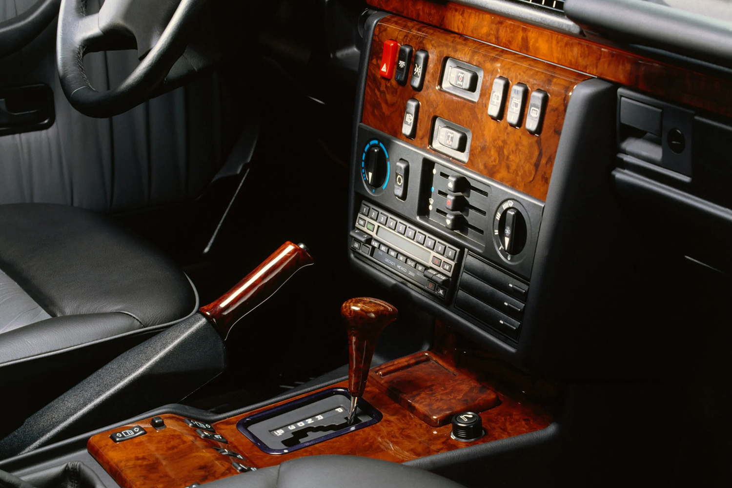 メルセデス・ベンツ 500GEのインテリア