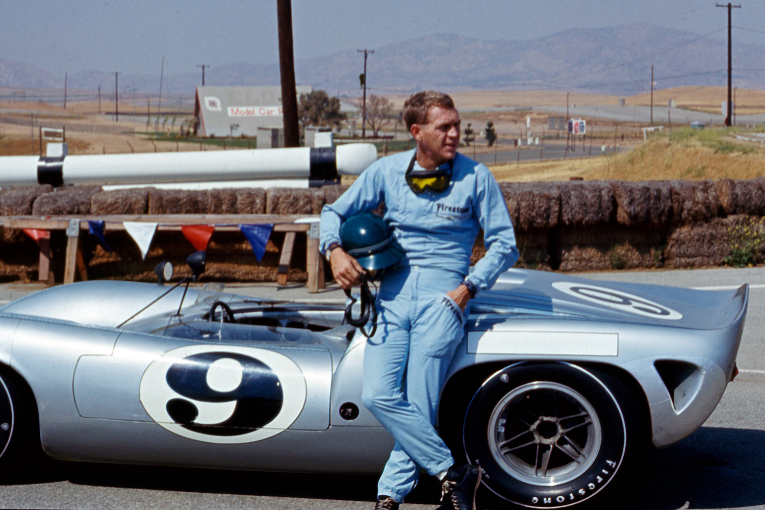 スティーブ・マックィーンとローラT70