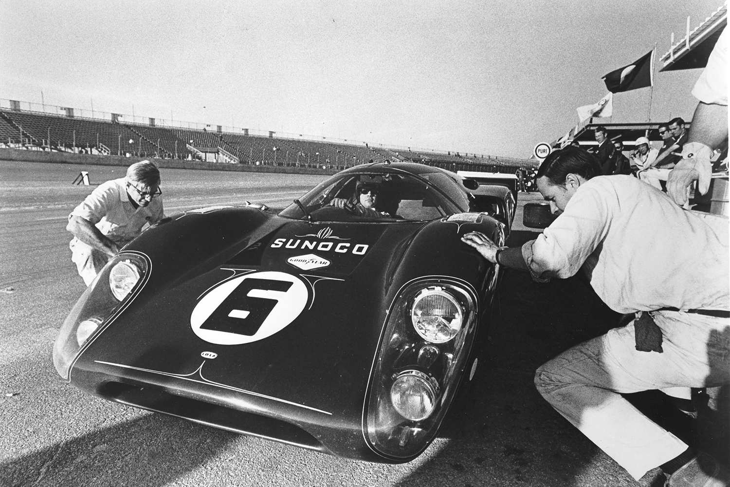 1960年代に活躍したローラT70が現代に復活 〜 画像14