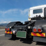 【画像】わずかな隙間がめちゃくちゃ重要だった！　トラックのキャビンと荷室の間が空いているワケ 〜 画像1