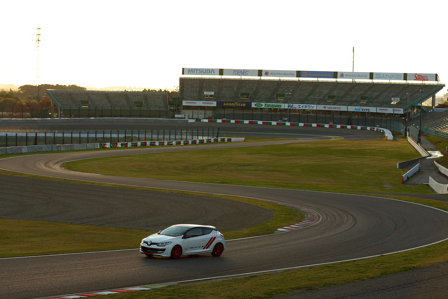 サーキット貸切のイメージ