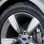 【画像】こんなクルマ市販されてないじゃん……なんて思うのは甘い！　スバルB9スクランブラーはその後のスバル車に繋がる要素てんこ盛りの激熱コンセプトカーだった 〜 画像4