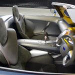 【画像】こんなクルマ市販されてないじゃん……なんて思うのは甘い！　スバルB9スクランブラーはその後のスバル車に繋がる要素てんこ盛りの激熱コンセプトカーだった 〜 画像10