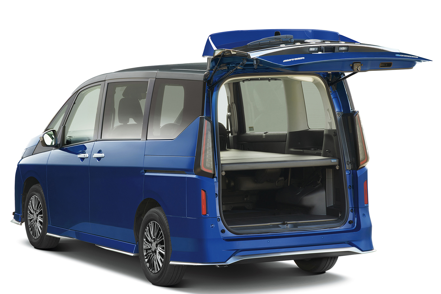 日産セレナ マルチベッド