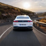 【画像】メルセデス・ベンツ新型Ｃクラスが完全刷新でBEVを投入！　デビュー済みのBMW i3とガチバトル開始!! 〜 画像45