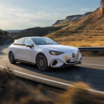 【画像】メルセデス・ベンツ新型Ｃクラスが完全刷新でBEVを投入！　デビュー済みのBMW i3とガチバトル開始!! 〜 画像47