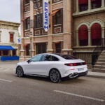 【画像】メルセデス・ベンツ新型Ｃクラスが完全刷新でBEVを投入！　デビュー済みのBMW i3とガチバトル開始!! 〜 画像25