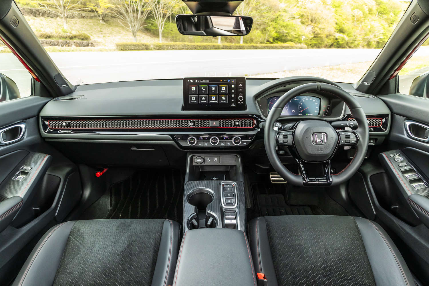 シビックe:HEV RSのインパネまわり