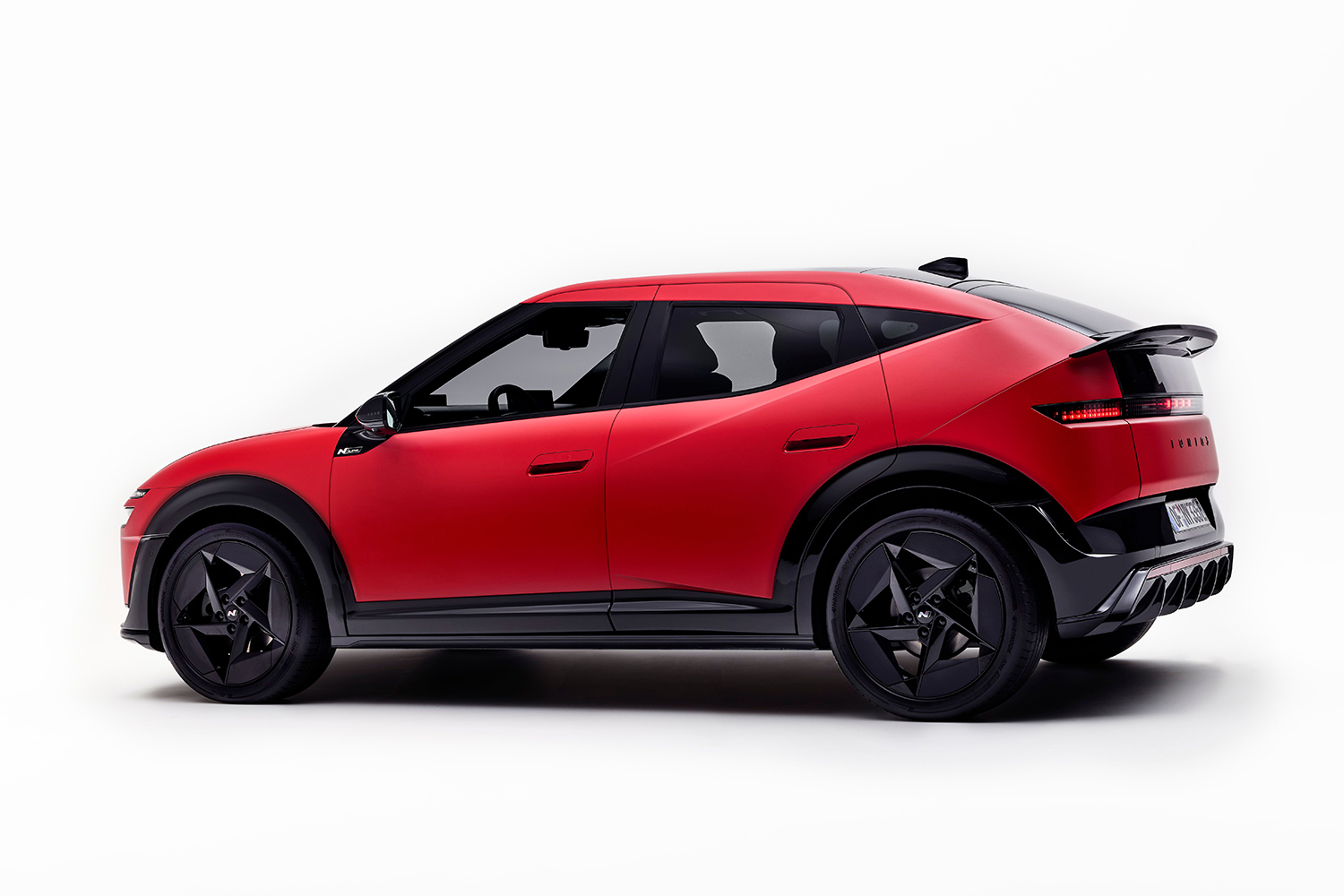 ヒョンデからコンパクトSUV「アイオニック」 〜 画像3