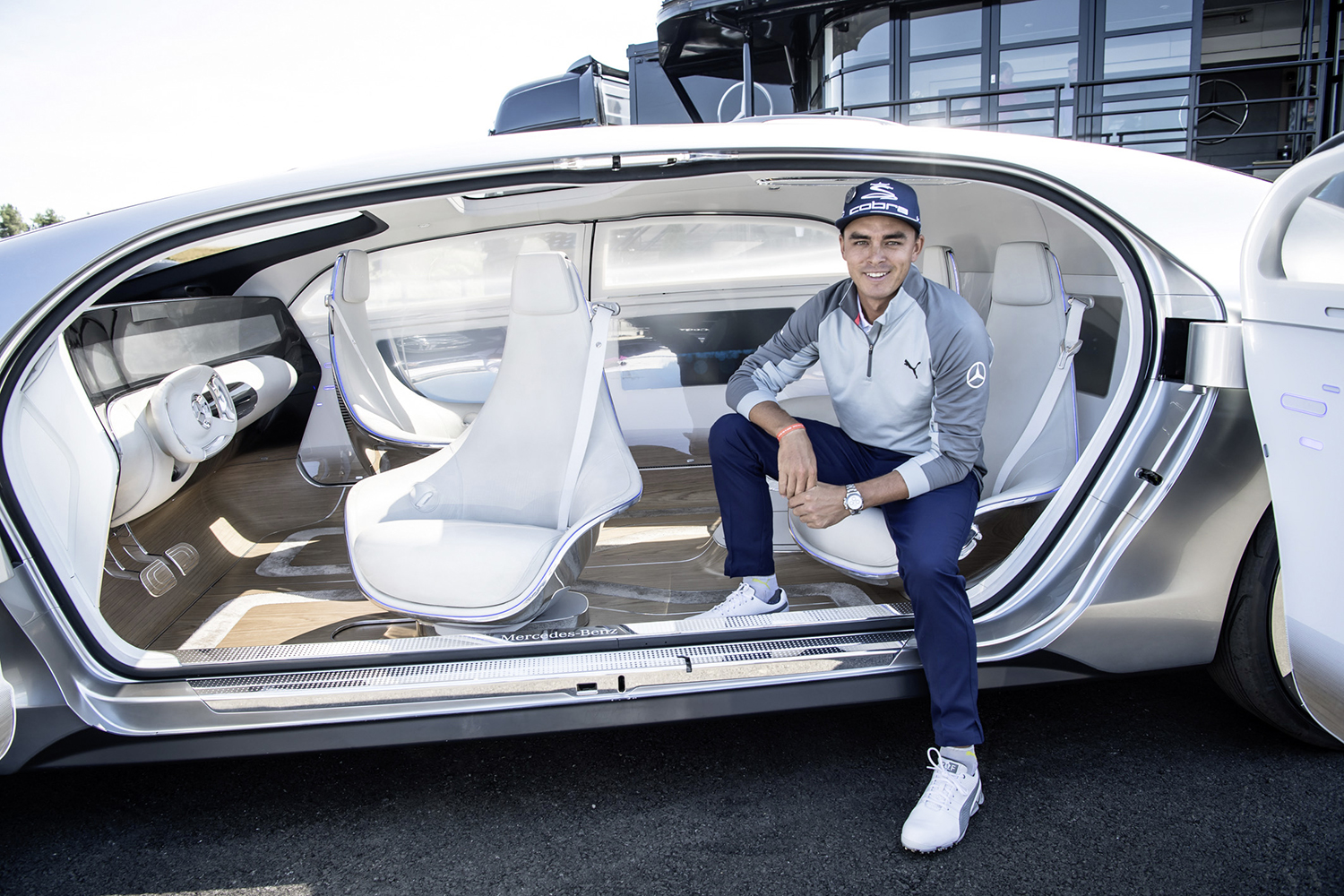 最新Cクラスと2015年のコンセプトカー「F015」を比較 〜 画像5