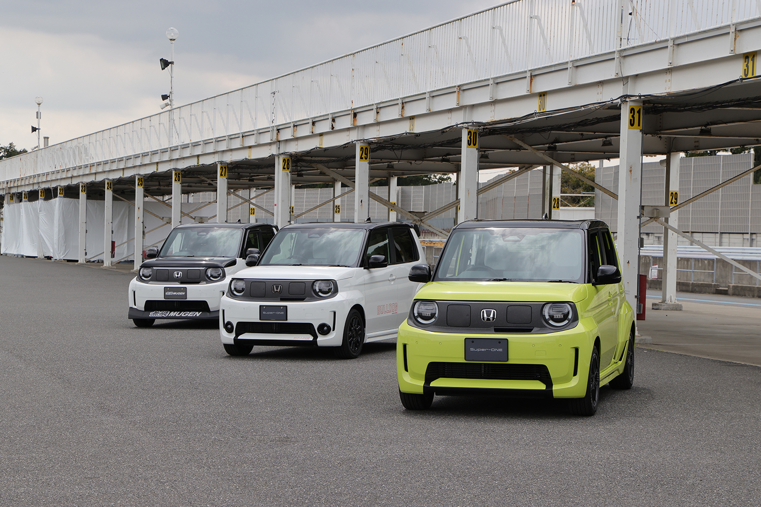 ホンダSuper-ONEと用品装着車
