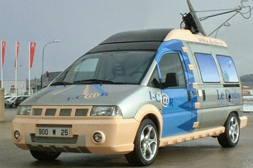 20年以上も前に走るWi-Fiが存在しただと!?　「I-C@R」はなんと天才自動車デザイナーが作り上げたシロモノだった