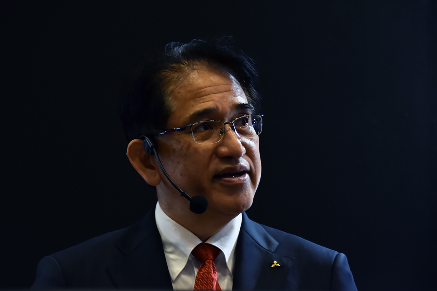 三菱自動車の岸浦恵介社長