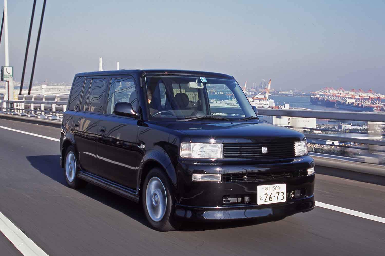 トヨタ bB（初代）