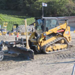 建設現場がデスクワーク化する！　オフィスで重機を操って工事をする時代がもうそこまで来ていた