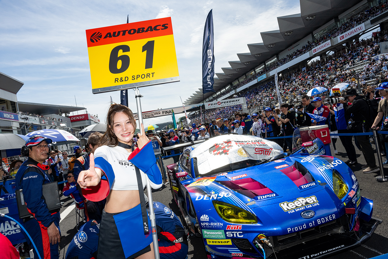 グリッドに並ぶSUBARU BRZ GT300 〜 画像63