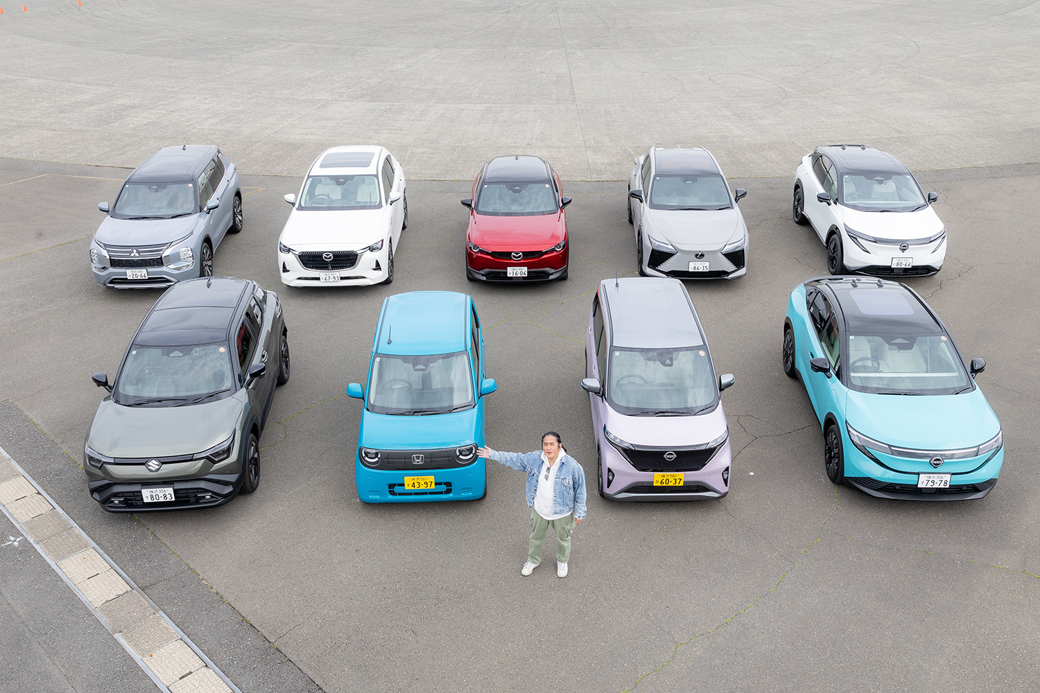 日産のテストコースで国産メーカーのEVをイッキ乗りできる謎イベントに潜入 〜 画像1