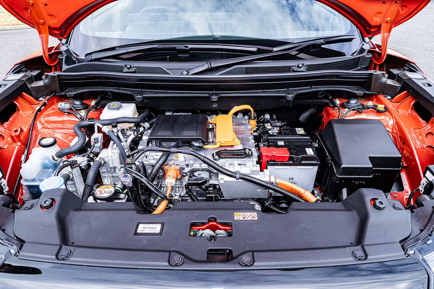 日産のテストコースで国産メーカーのEVをイッキ乗りできる謎イベントに潜入 〜 画像10