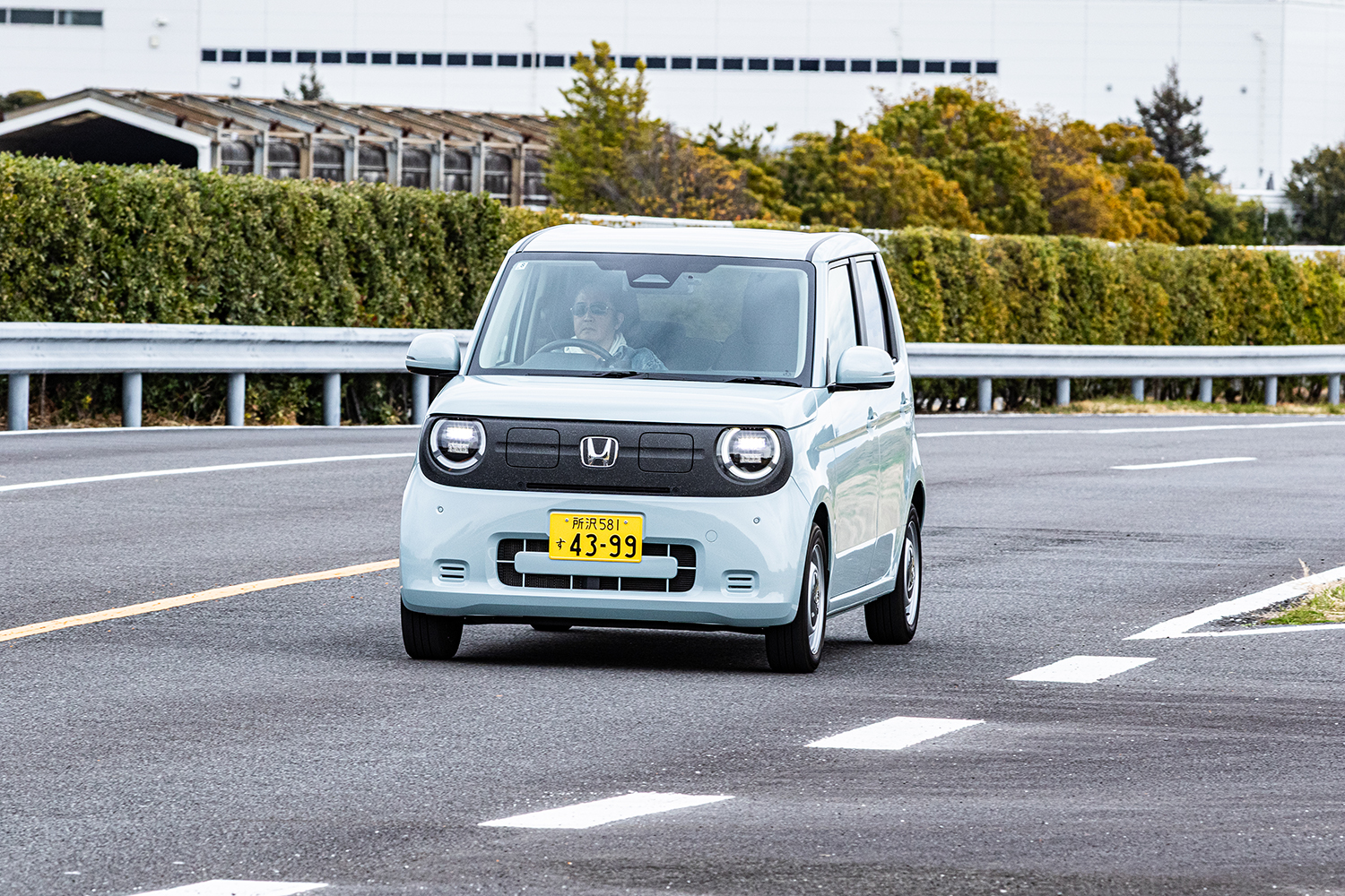 日産のテストコースで国産メーカーのEVをイッキ乗りできる謎イベントに潜入 〜 画像72
