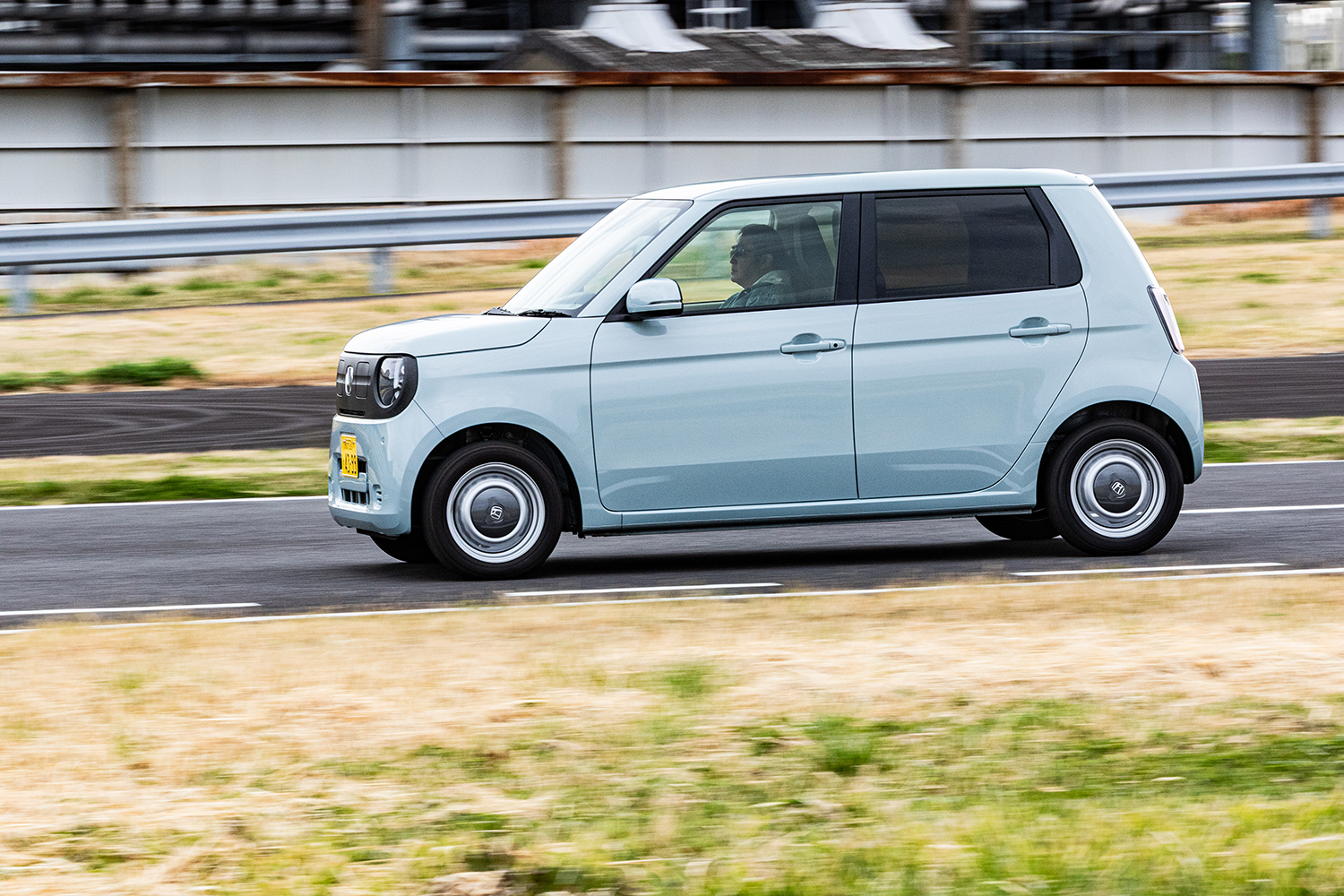 日産のテストコースで国産メーカーのEVをイッキ乗りできる謎イベントに潜入 〜 画像78