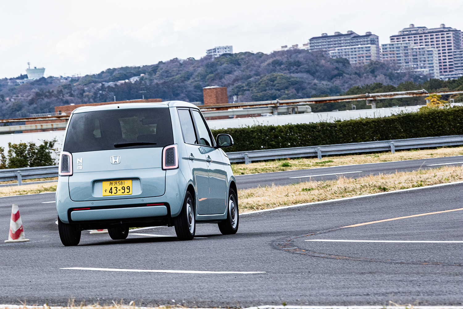 日産のテストコースで国産メーカーのEVをイッキ乗りできる謎イベントに潜入 〜 画像86