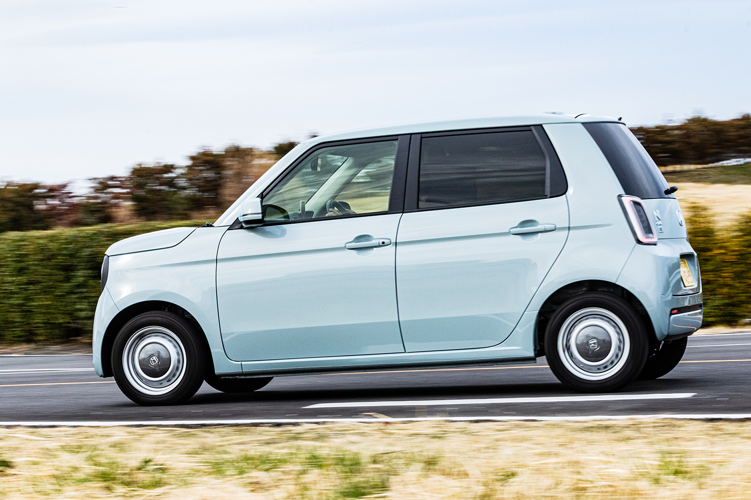 日産のテストコースで国産メーカーのEVをイッキ乗りできる謎イベントに潜入 〜 画像89