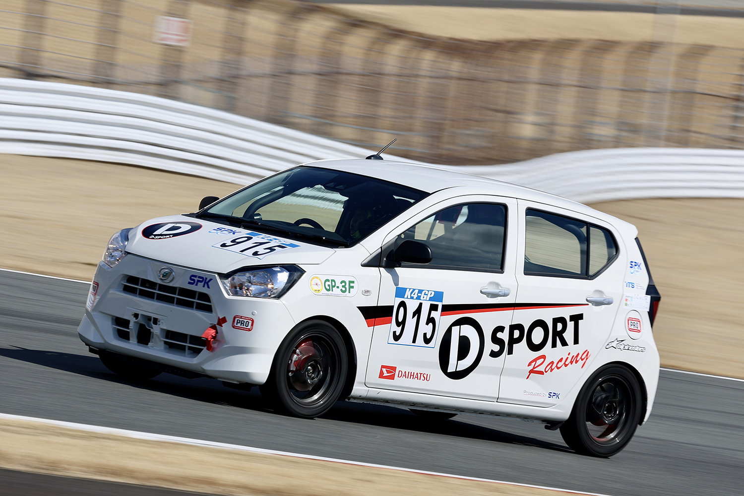 ダイハツ・ミライース tuned by D-SPORT Racing