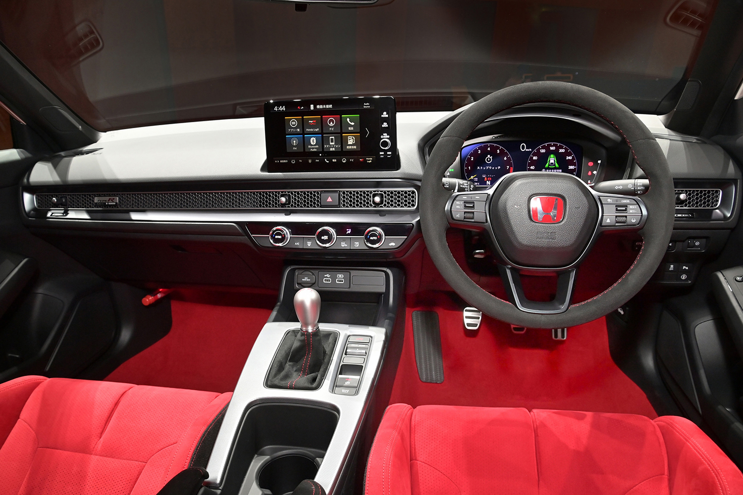 ホンダ・シビックタイプR（FL5）の車内 〜 画像12