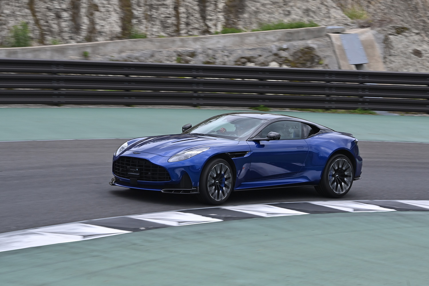 アストンマーティン DB12S 〜 画像116