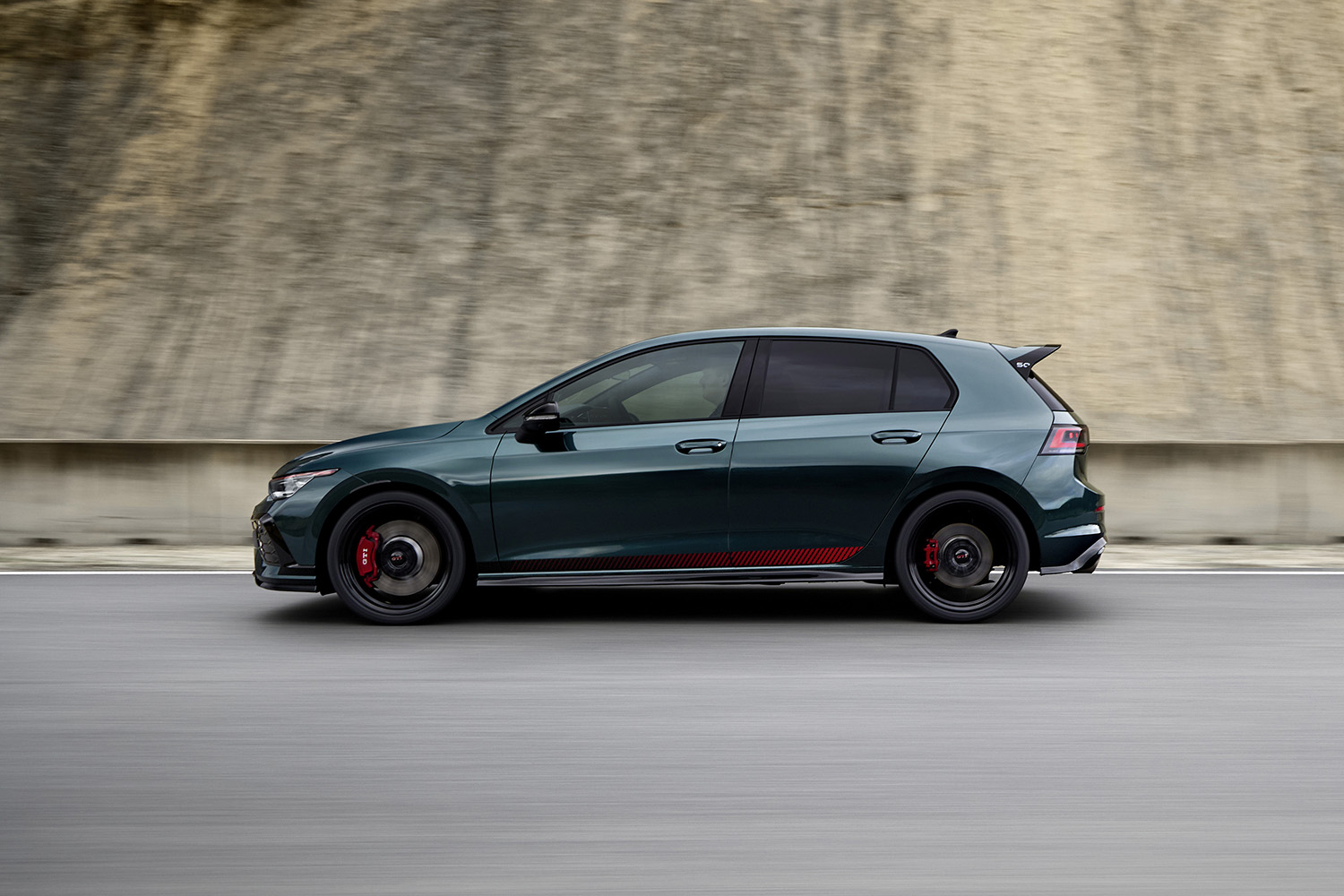 ゴルフGTI エンディション50がニュルブルクリンク最速FFの座を奪取 〜 画像11