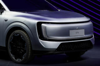 中国専売ブランド「AUDI」から登場した「E7X」の正体