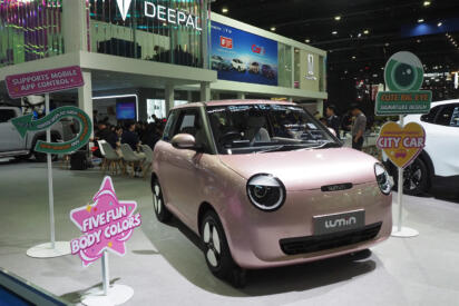 ニッポンの「かわいい文化」がアジアでも大人気！　タイのモーターショーでは「キャラもの」自動車やバイクに女子が熱視線!!