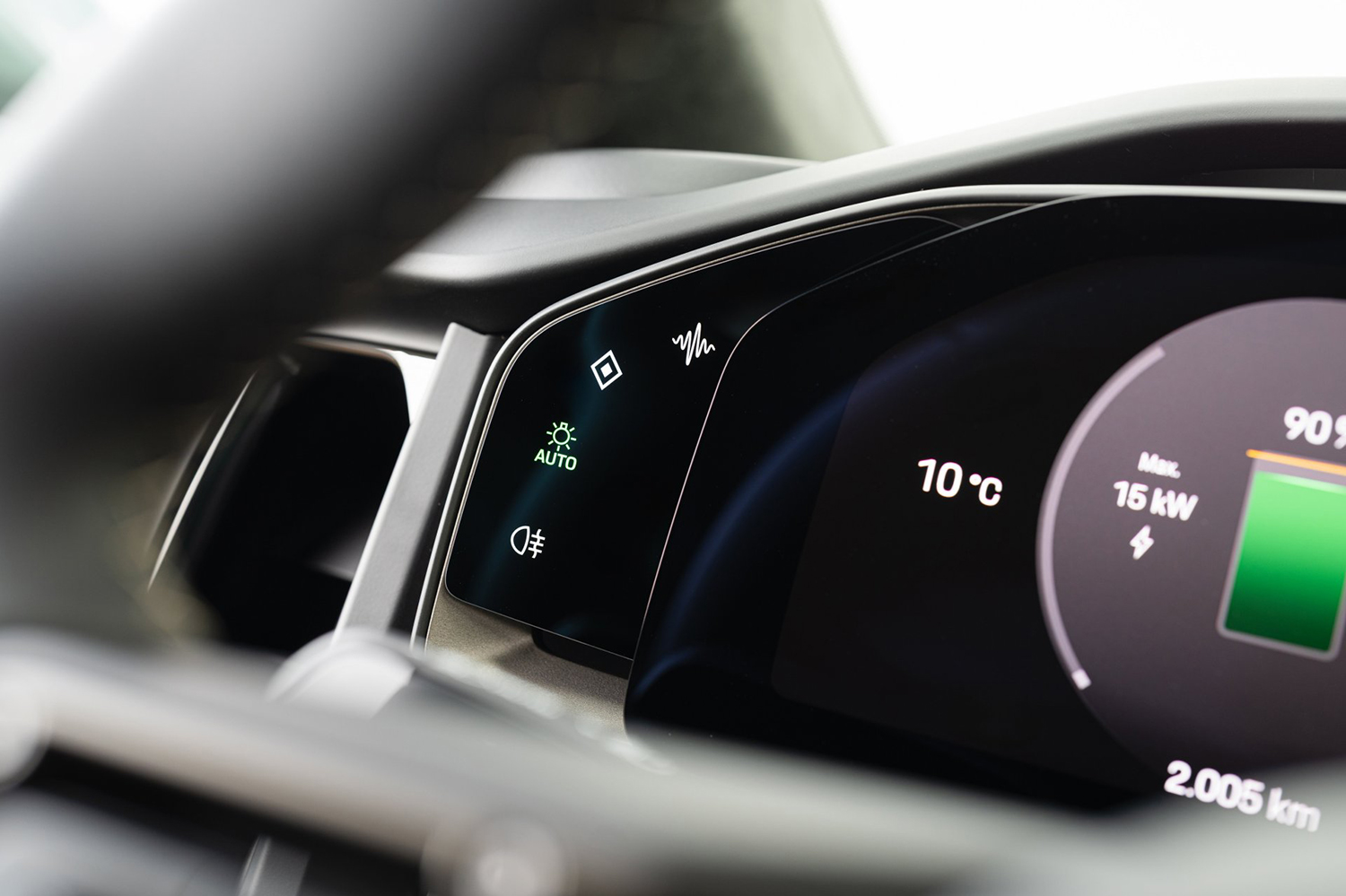 カイエンElectricが示す新時代のポルシェの走りとは 〜 画像23